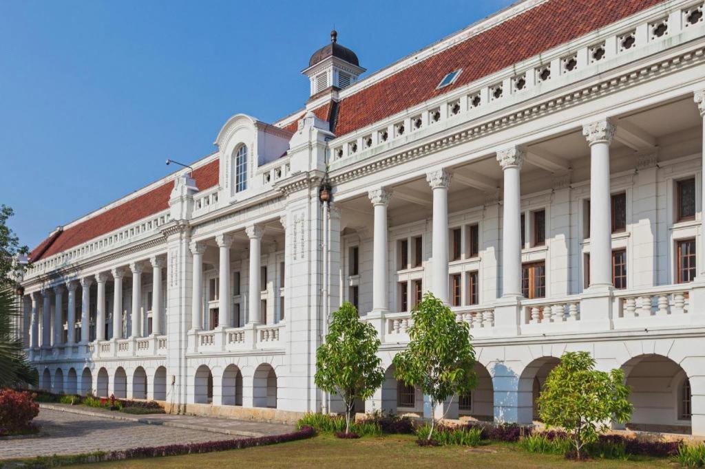 Oriental Residence Pasar Baru Jacarta Exterior foto
